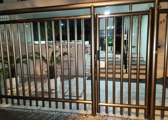 Lindo Apartamento Em Icarai Perto De Tudo.